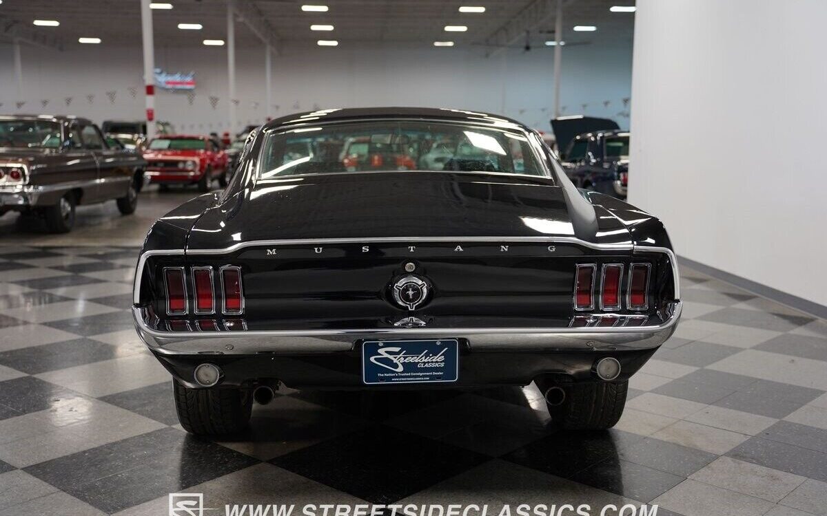 Ford-Mustang-Coupe-1968-10