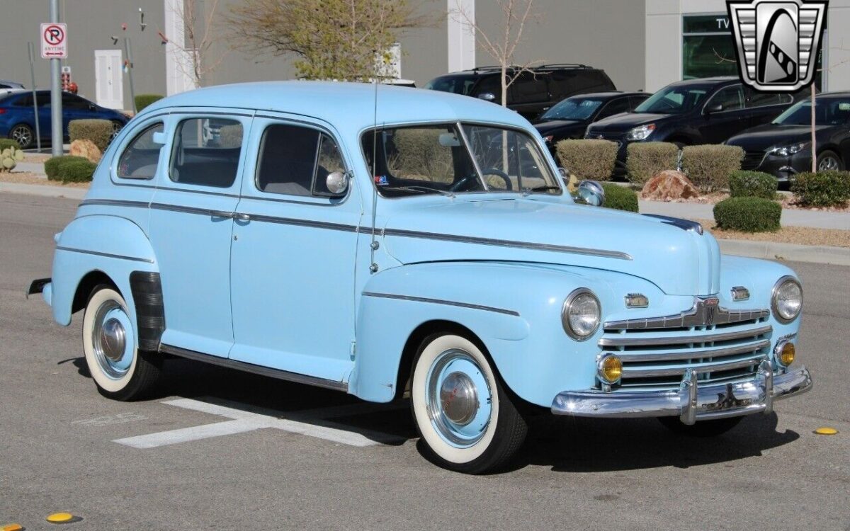 Ford-Super-Deluxe-1947-11