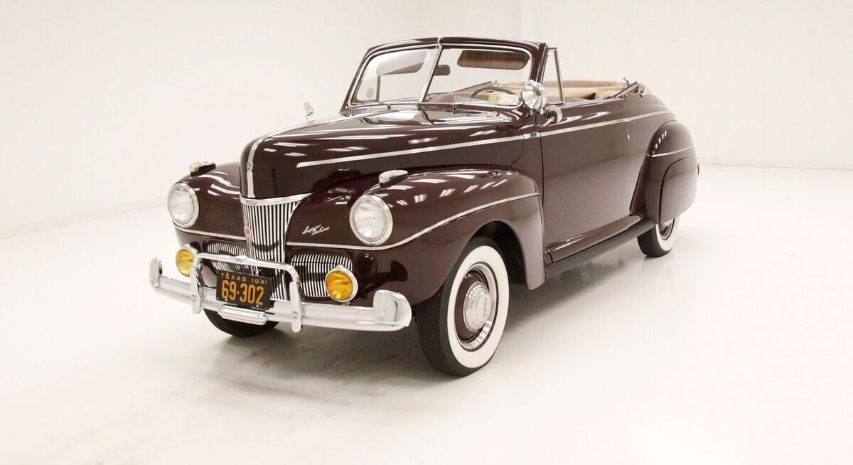 Ford-Super-Deluxe-Cabriolet-1941-1