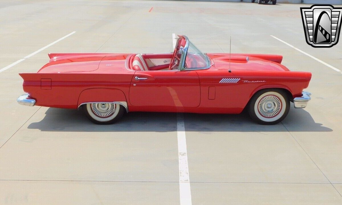 Ford-Thunderbird-1957-10