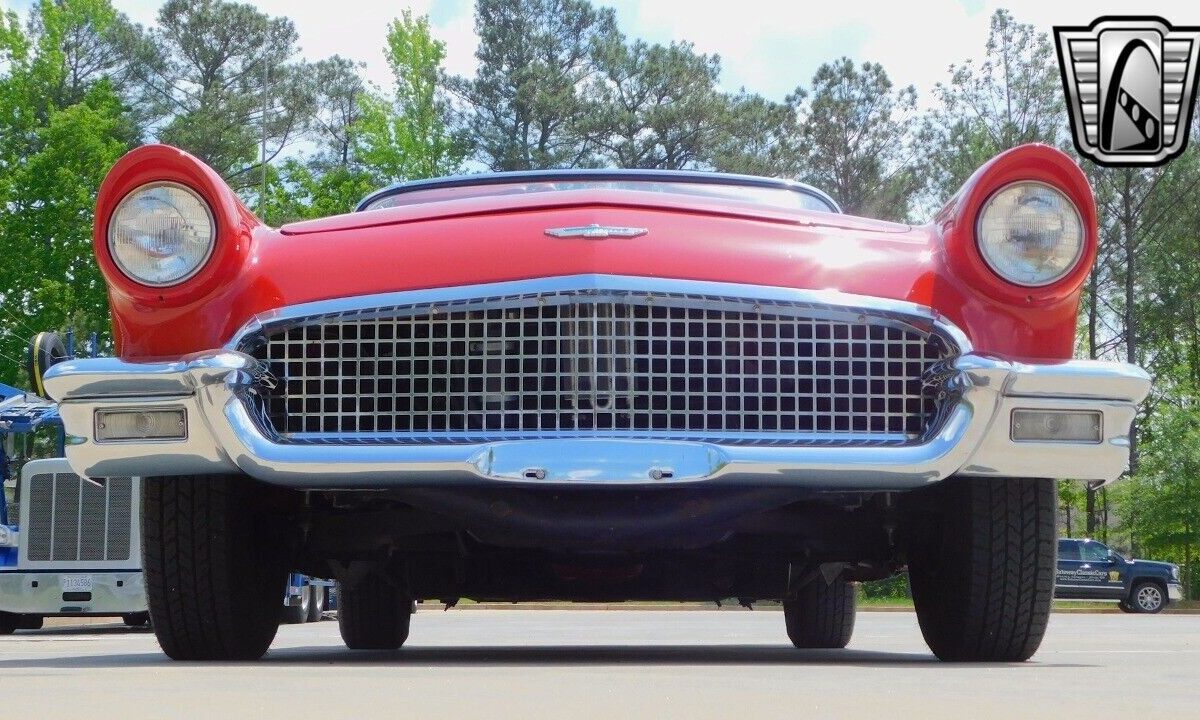 Ford-Thunderbird-1957-4