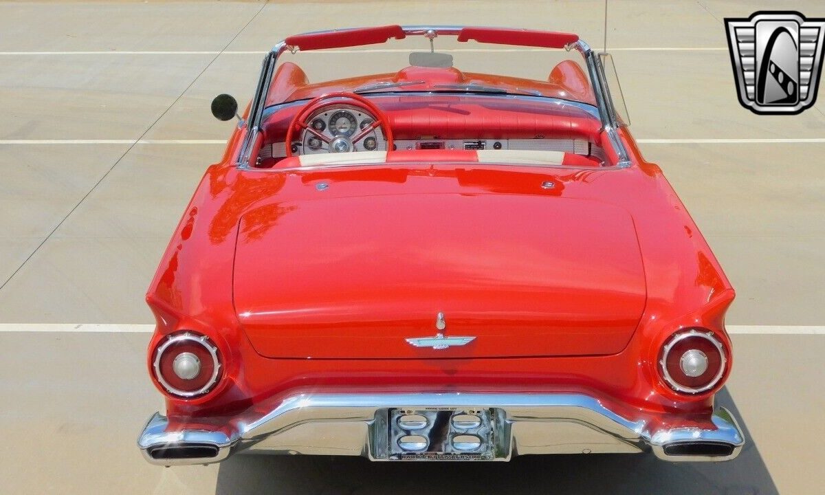 Ford-Thunderbird-1957-8