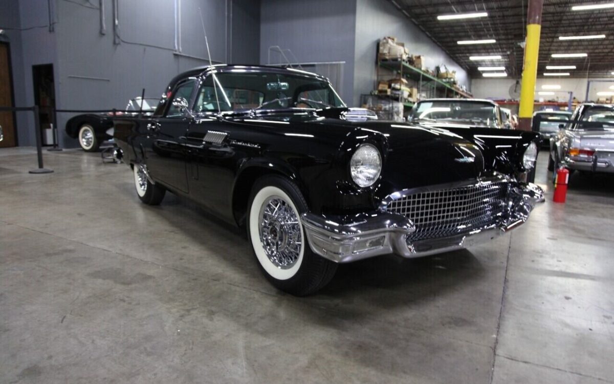 Ford-Thunderbird-Cabriolet-1957-3