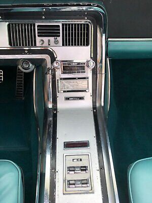 Ford-Thunderbird-Cabriolet-1964-10
