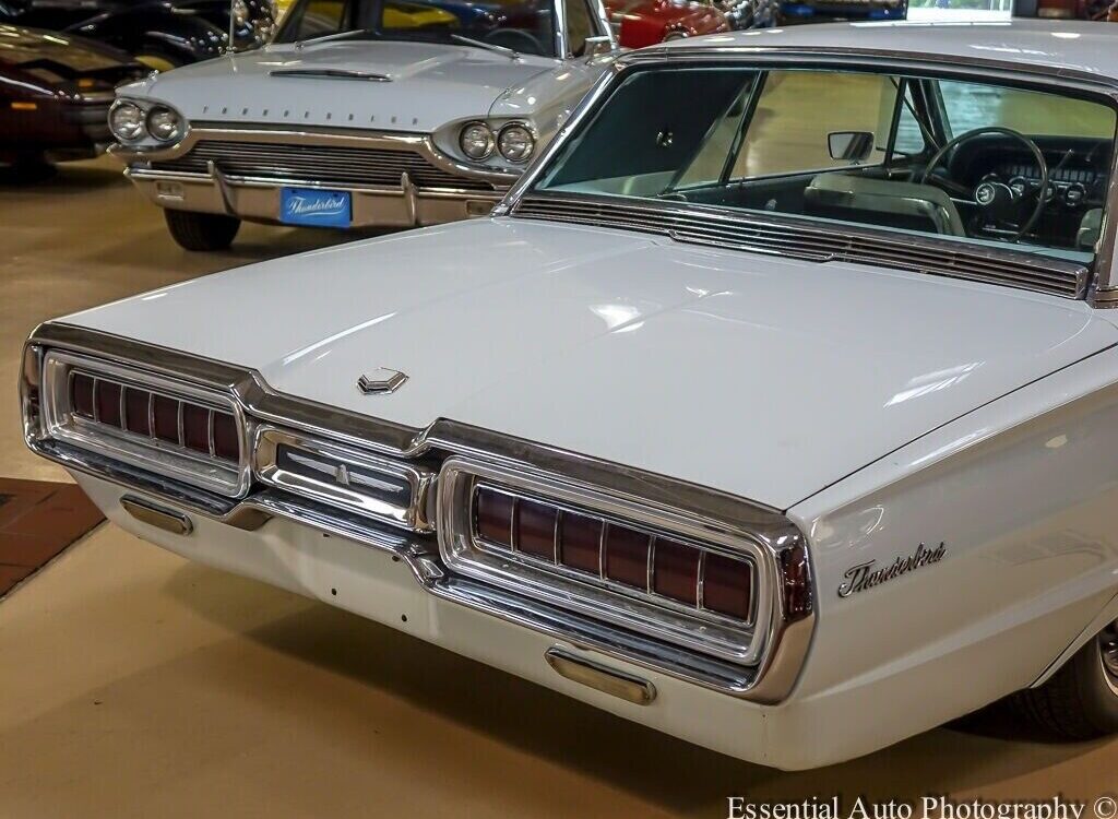 Ford-Thunderbird-Coupe-1965-9