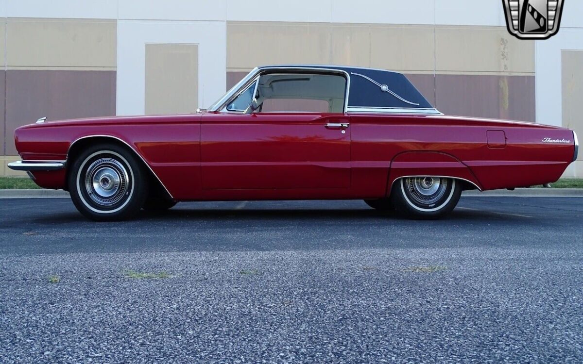 Ford-Thunderbird-Coupe-1966-4