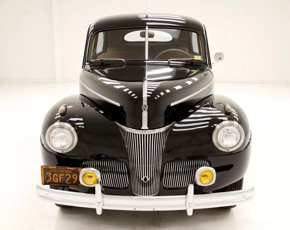 Ford-Tudor-Berline-1941-6