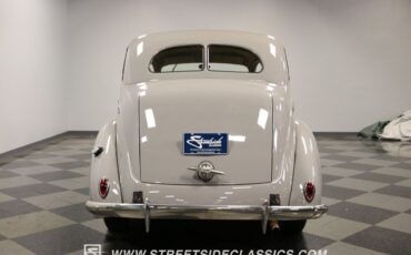 Ford-Tudor-Coupe-1938-11