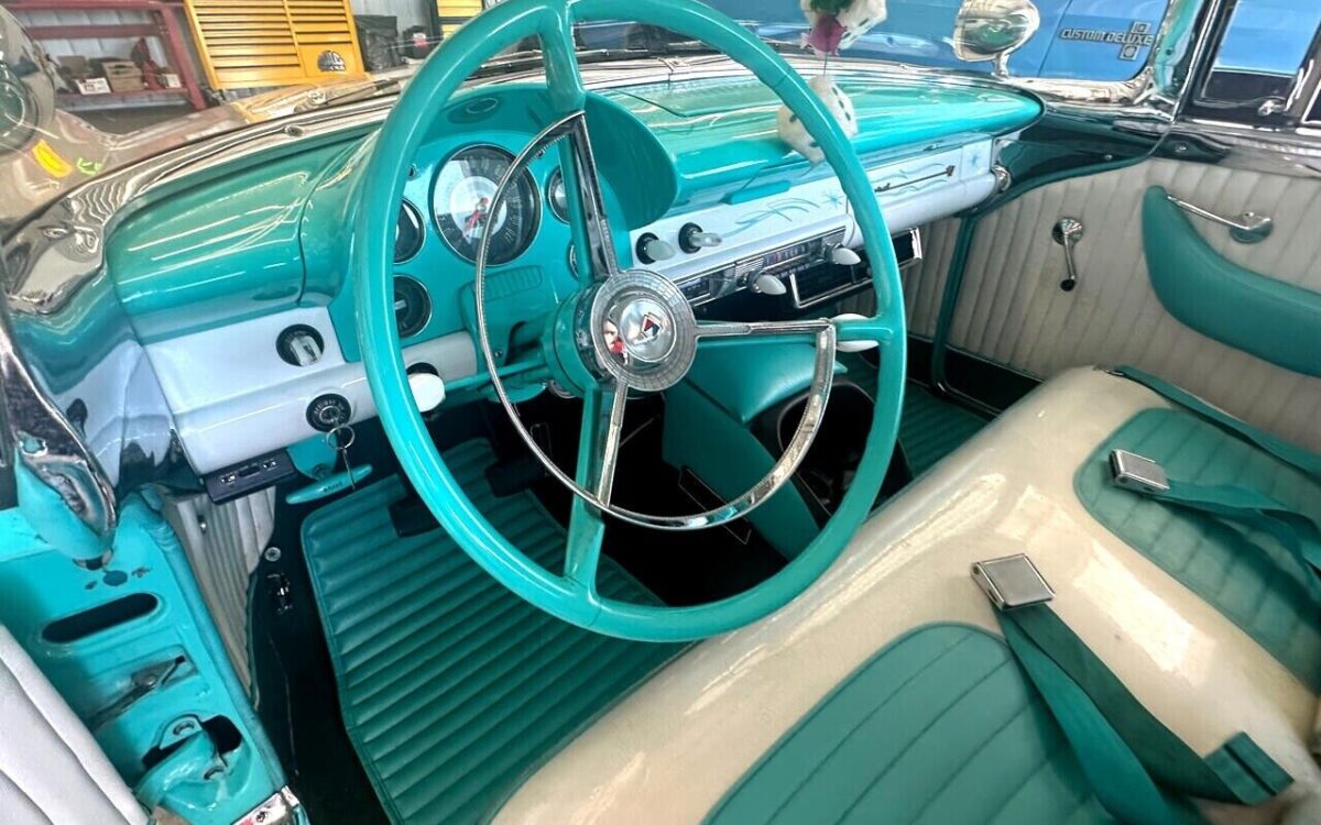 Ford-Victoria-1956-5