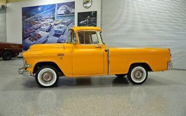 GMC-Suburban-1957-2