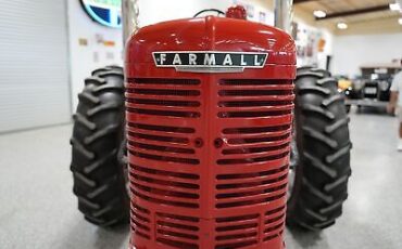 International-Harvester-Farmall-M-1950-6