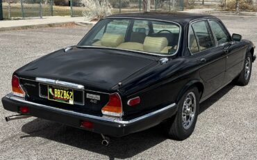 Jaguar-XJ6-Berline-1985-10