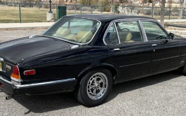 Jaguar-XJ6-Berline-1985-9