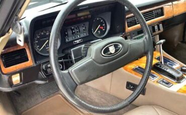 Jaguar-XJ8-Cabriolet-1988-19