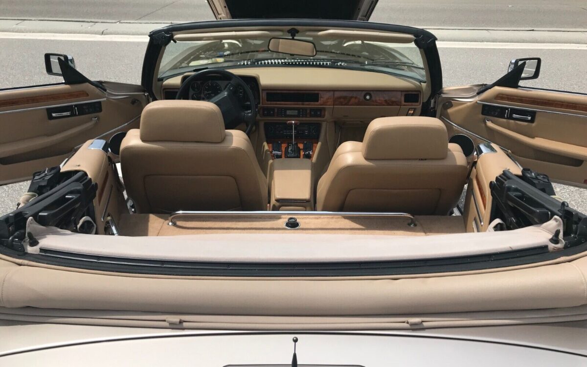 Jaguar-XJS-Cabriolet-1992-12