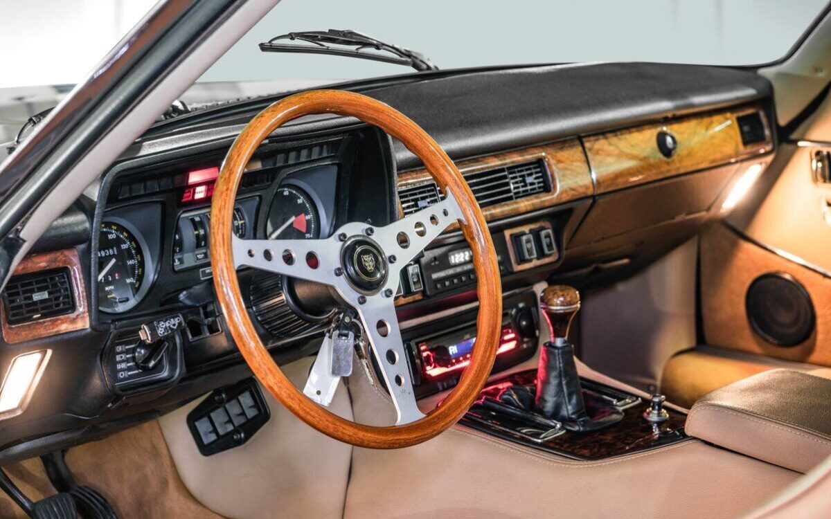Jaguar-XJS-Coupe-1984-9
