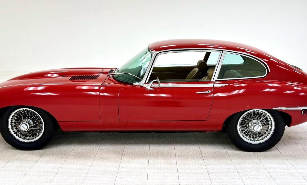 Jaguar-XK-Coupe-1969-1