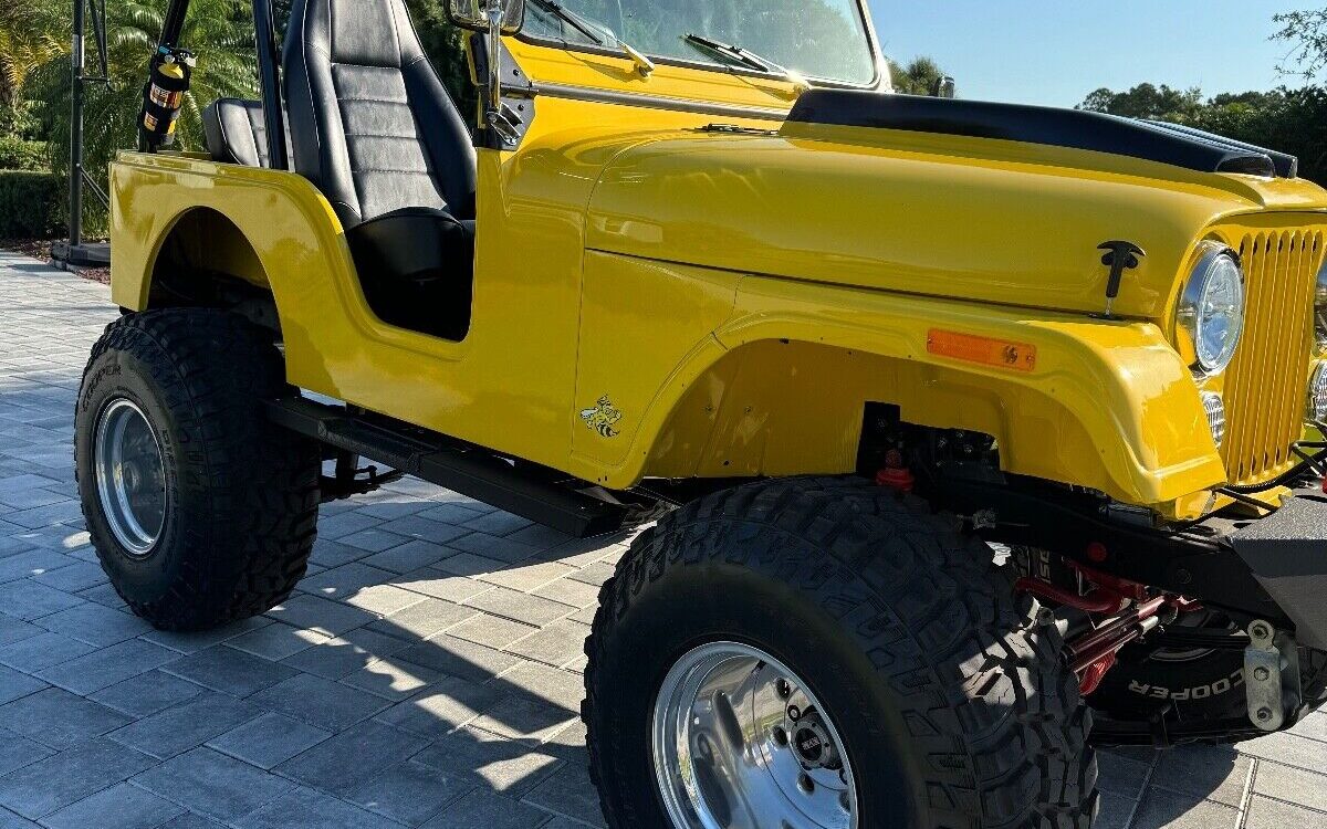 Jeep-CJ-1976-3