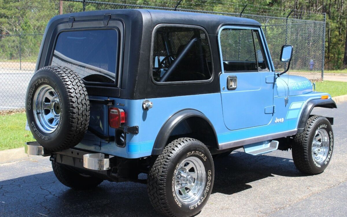 Jeep-CJ-1984-9