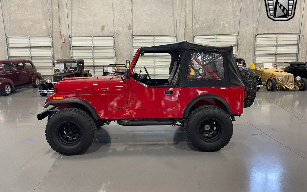 Jeep-CJ-1985-3