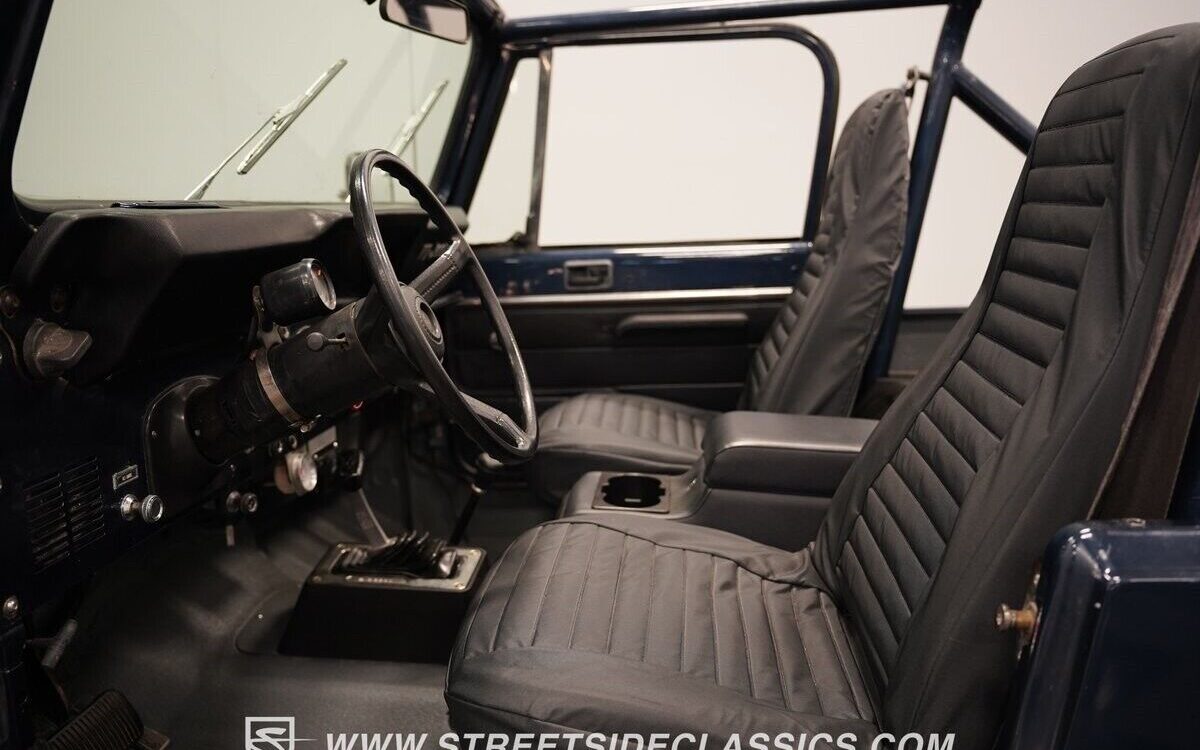 Jeep-CJ-1985-4