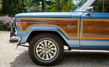 Jeep-Wagoneer-SUV-1984-3