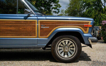 Jeep-Wagoneer-SUV-1984-8