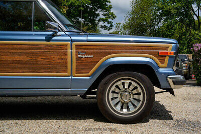 Jeep-Wagoneer-SUV-1984-8