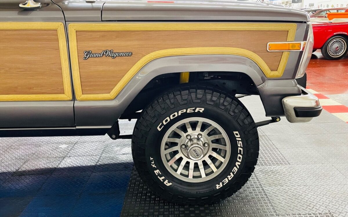 Jeep-Wagoneer-SUV-1987-30