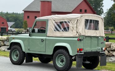 Land-Rover-Defender-1986-2