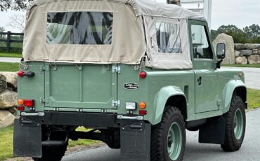 Land-Rover-Defender-1986-9