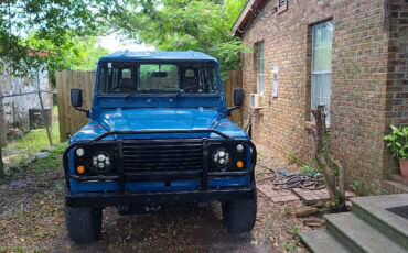 Land Rover Defender  1987