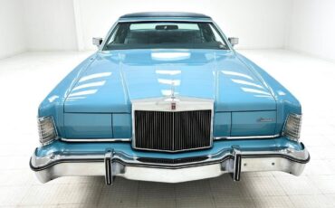 Lincoln-Continental-1975-8