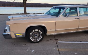 Lincoln-Town-Car-1978-1