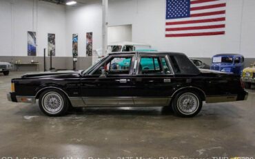 Lincoln-Town-Car-1989-1