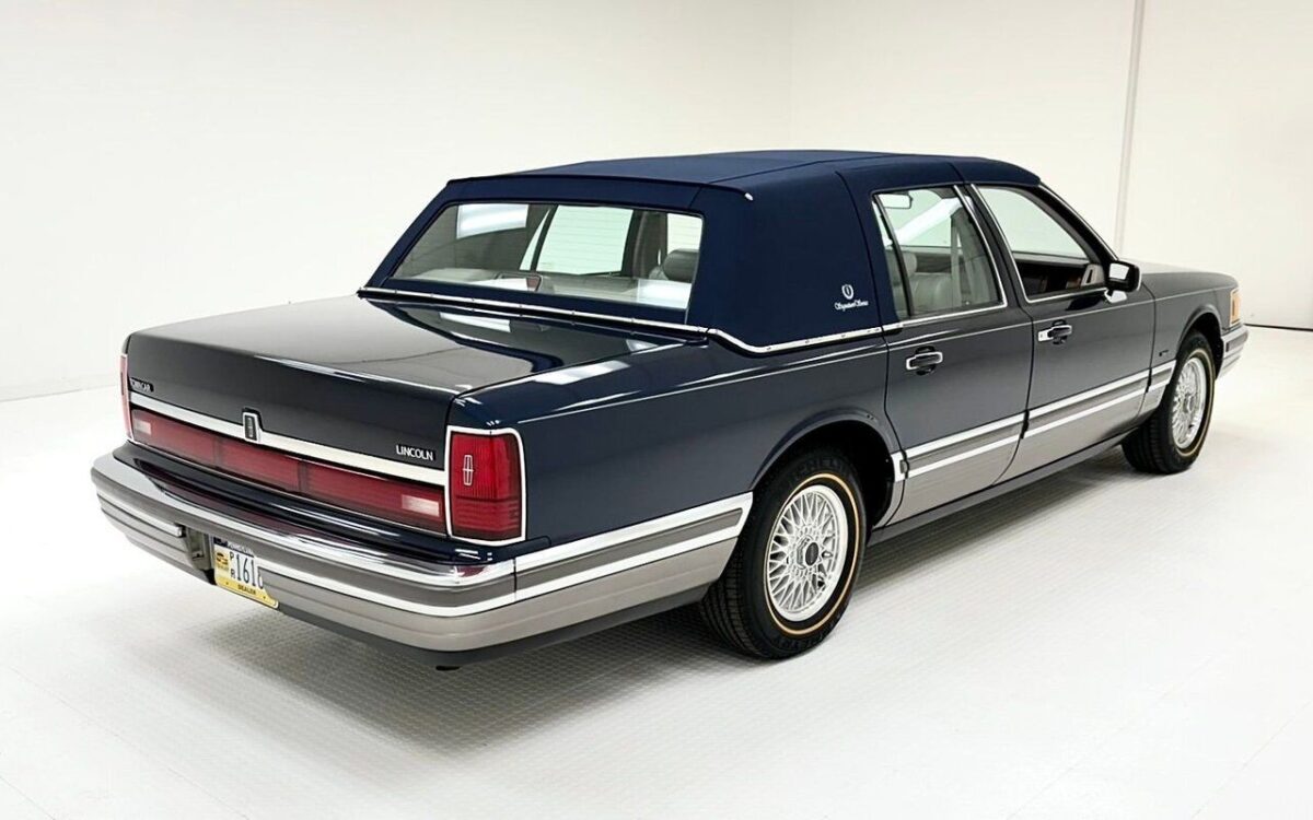 Lincoln-Town-Car-Berline-1990-4