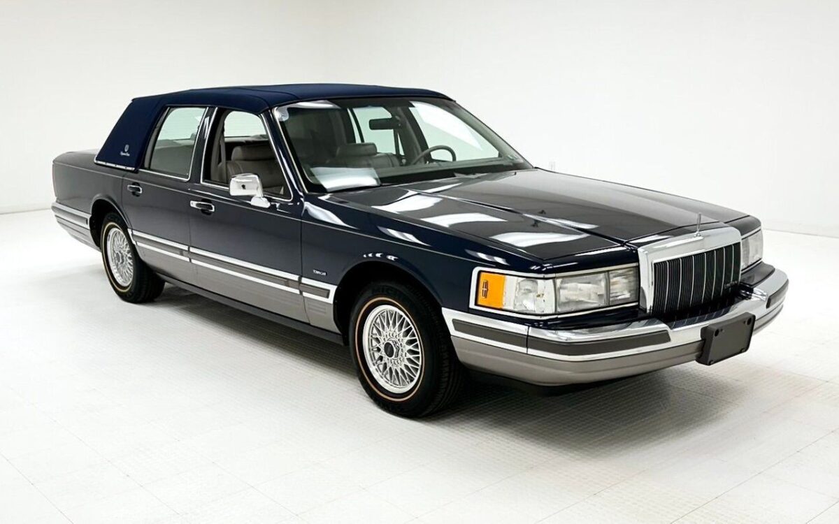 Lincoln-Town-Car-Berline-1990-5