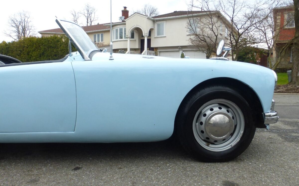 MG-MGA-Cabriolet-1957-12