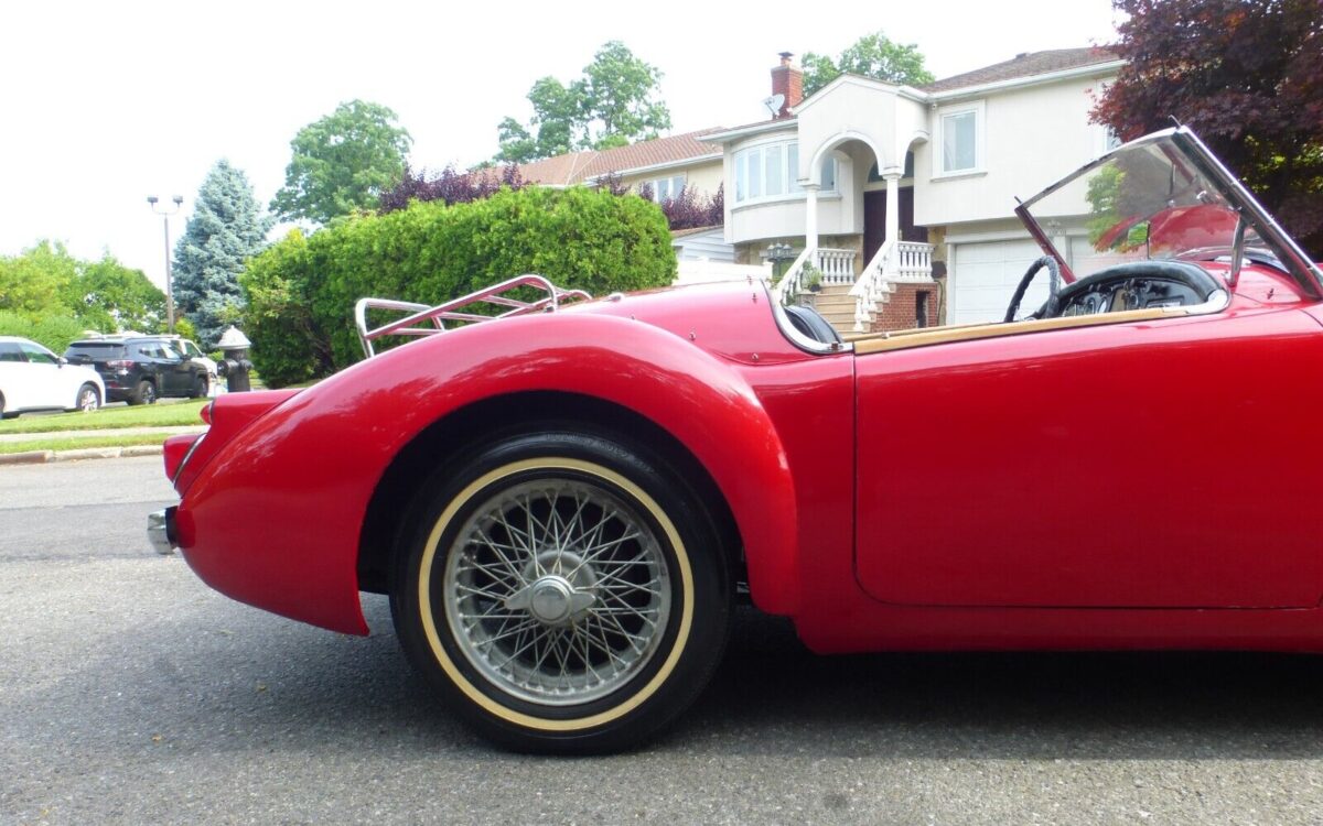 MG-MGA-Cabriolet-1960-10