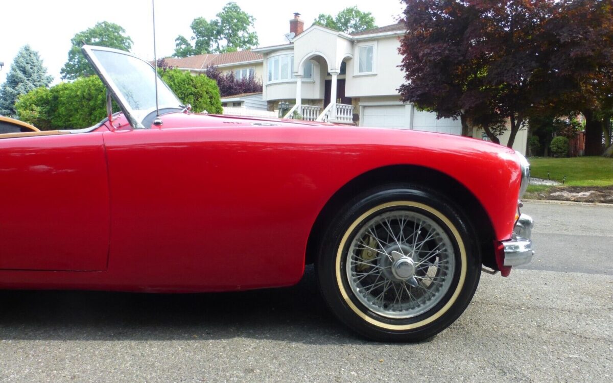 MG-MGA-Cabriolet-1960-11