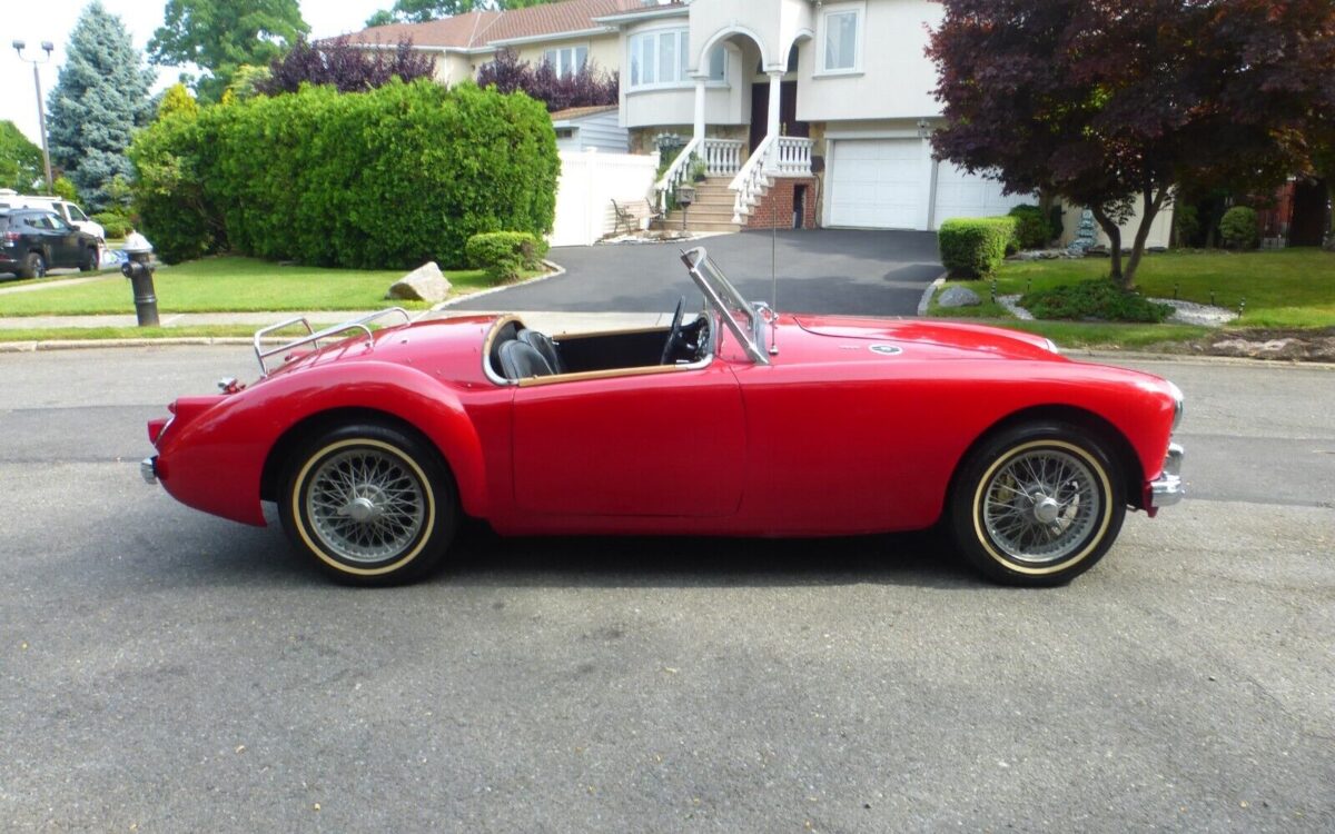 MG-MGA-Cabriolet-1960-3