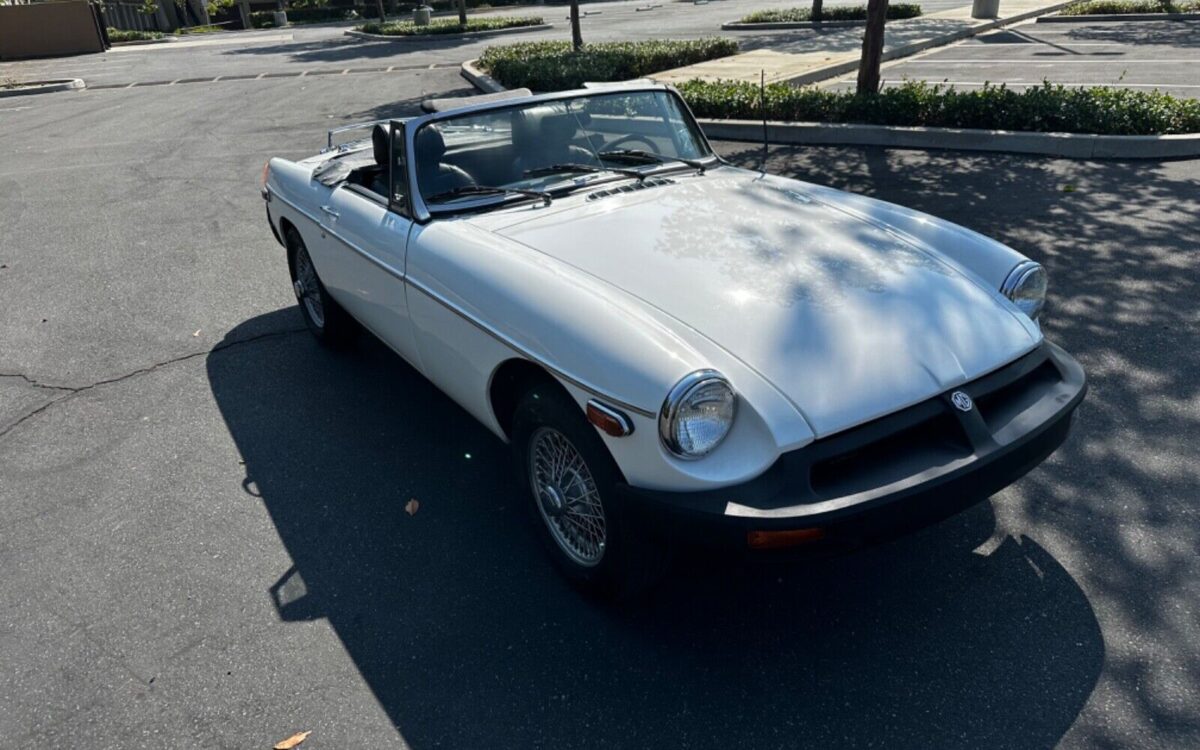 MG-MGB-Cabriolet-1976-10