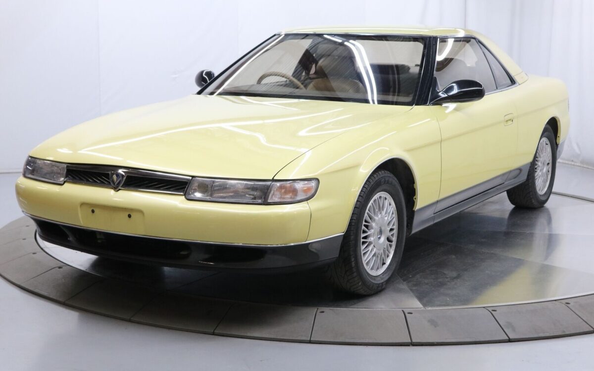 Mazda-Cosmo-Coupe-1990-1