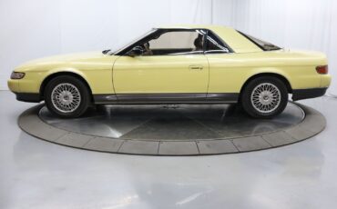 Mazda-Cosmo-Coupe-1990-3