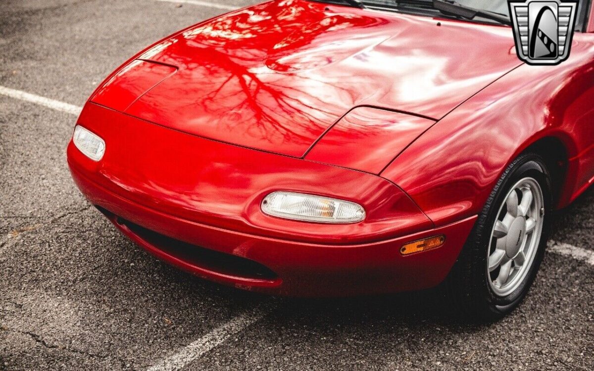 Mazda-MX-5-Miata-1990-10