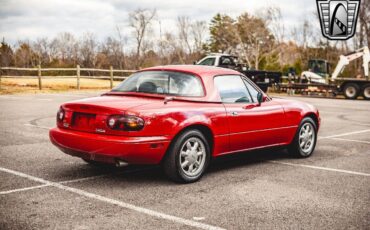 Mazda-MX-5-Miata-1990-6