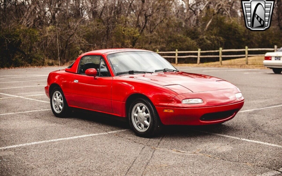 Mazda-MX-5-Miata-1990-8