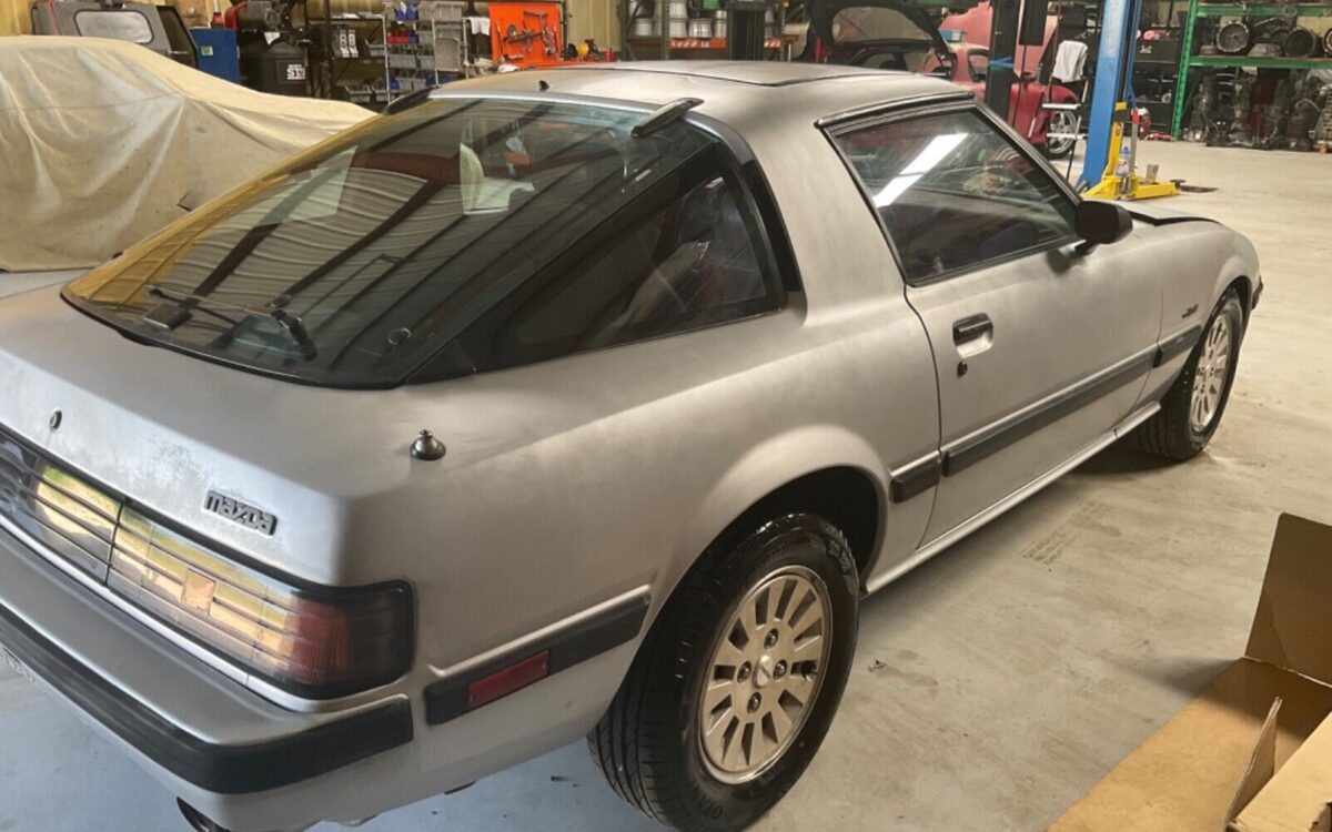 Mazda-RX-7-Coupe-1984-5