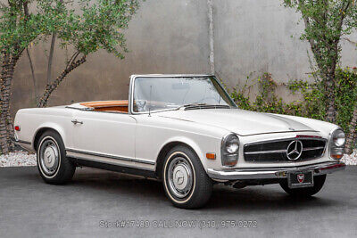 Mercedes-Benz 200-Series  1968 à vendre