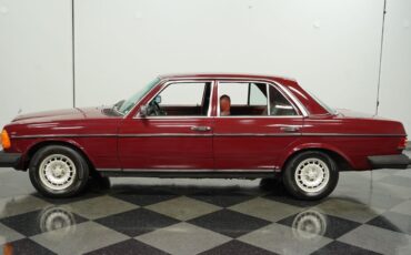 Mercedes-Benz-200-Series-Coupe-1983-2